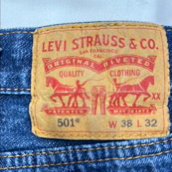 Levi's 501 Blue Men's Jeans - Picture 2 of 7